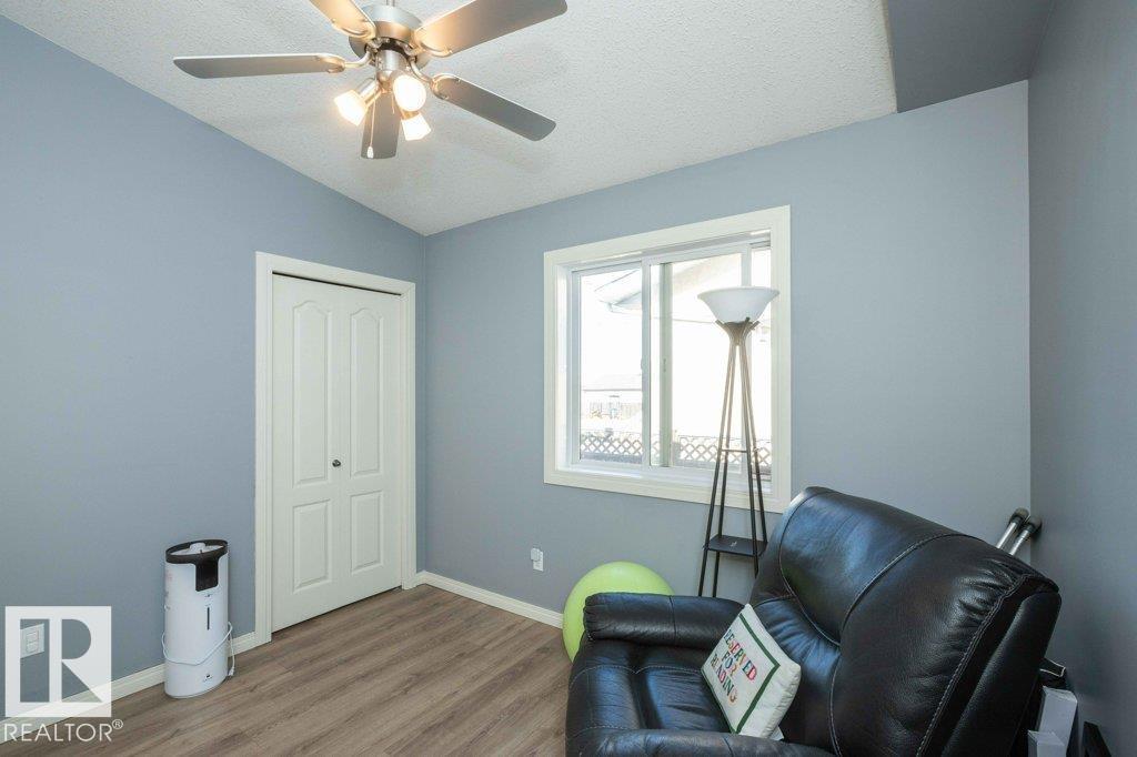 4720 47 ST - 43