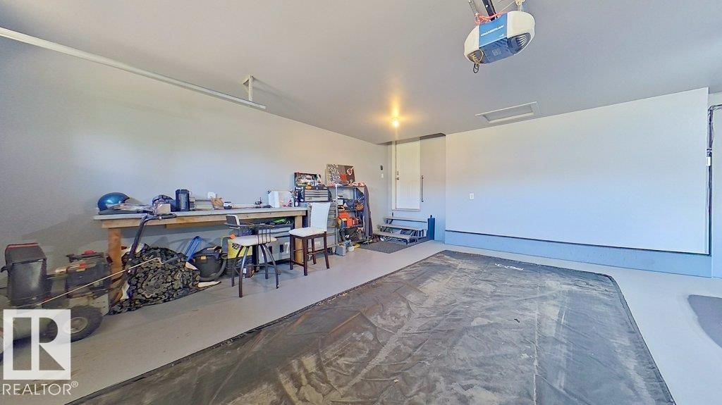 4720 47 ST - 70