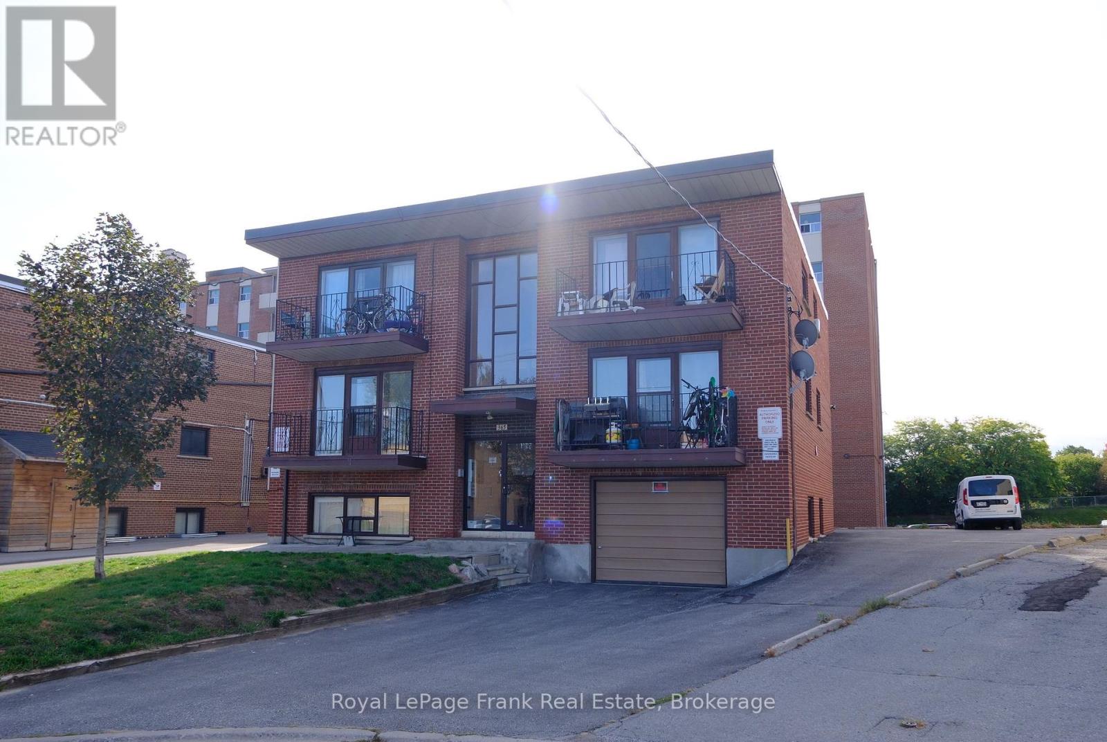 3 - 365 ELGIN COURT, Oshawa (McLaughlin)