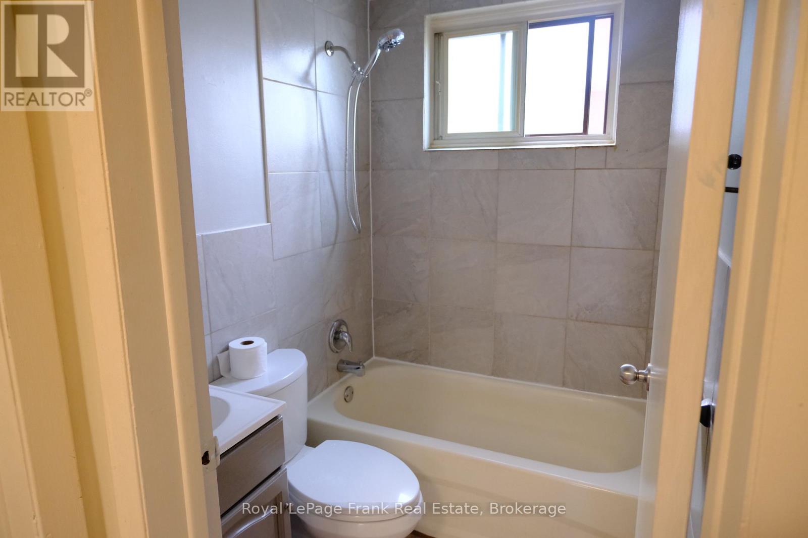 3- 365 Elgin Court, Oshawa, ON photo 14