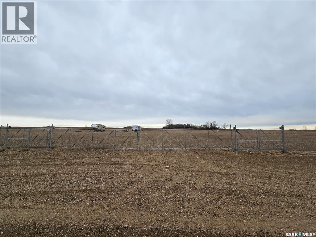 200 Erica AVENUE, Lampman — photo 2