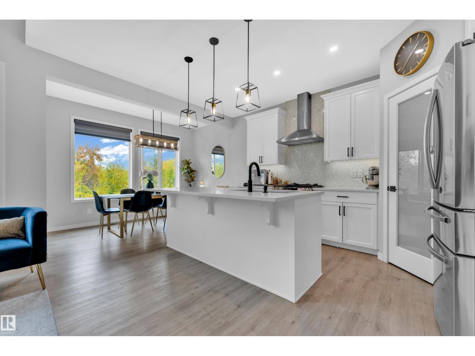 6364 174 AV NW - 13