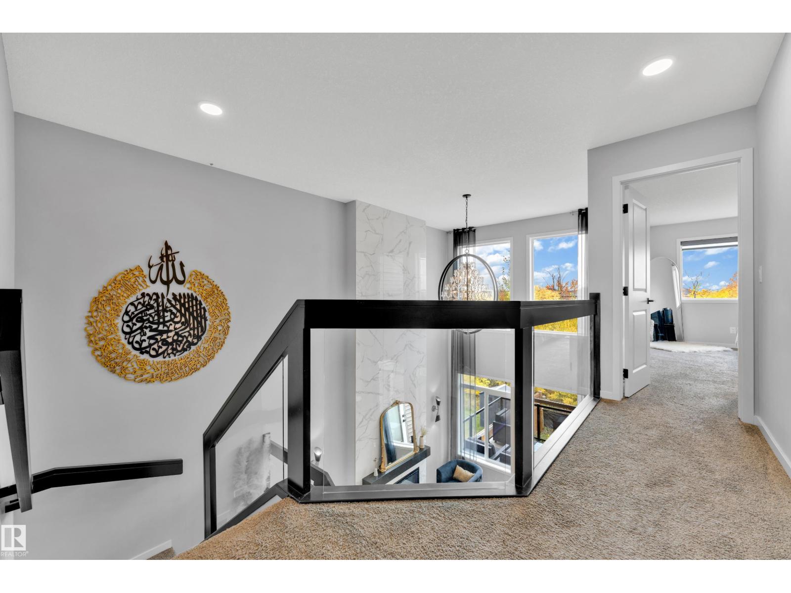 6364 174 AV NW - 23