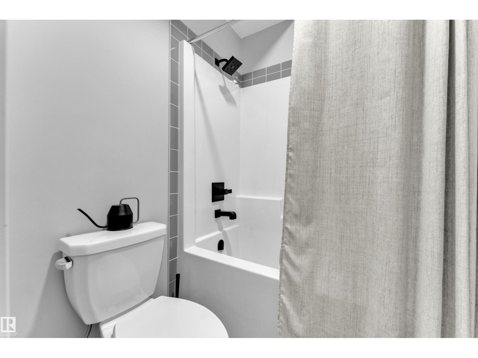 6364 174 AV NW - 9
