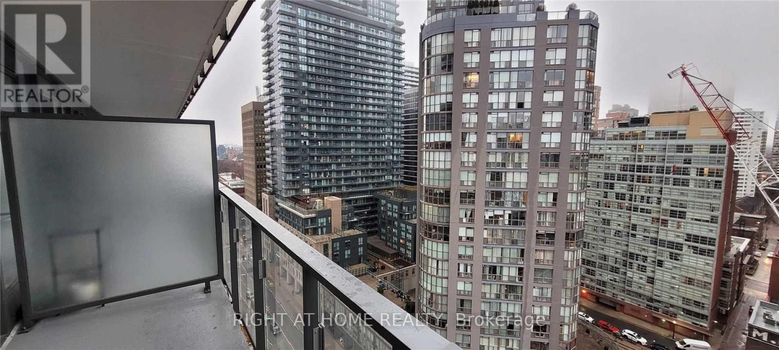 1310 - 11 WELLESLEY STREET W, Toronto (Bay Street Corridor) — photo 5