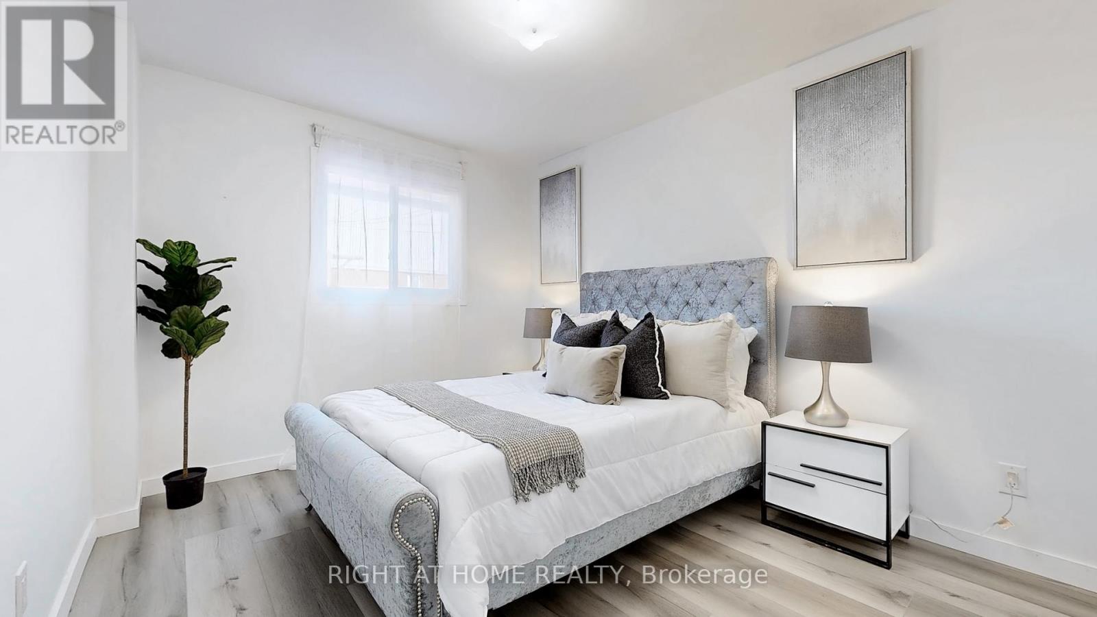 12A Kenmore Avenue, Toronto, ON photo 11