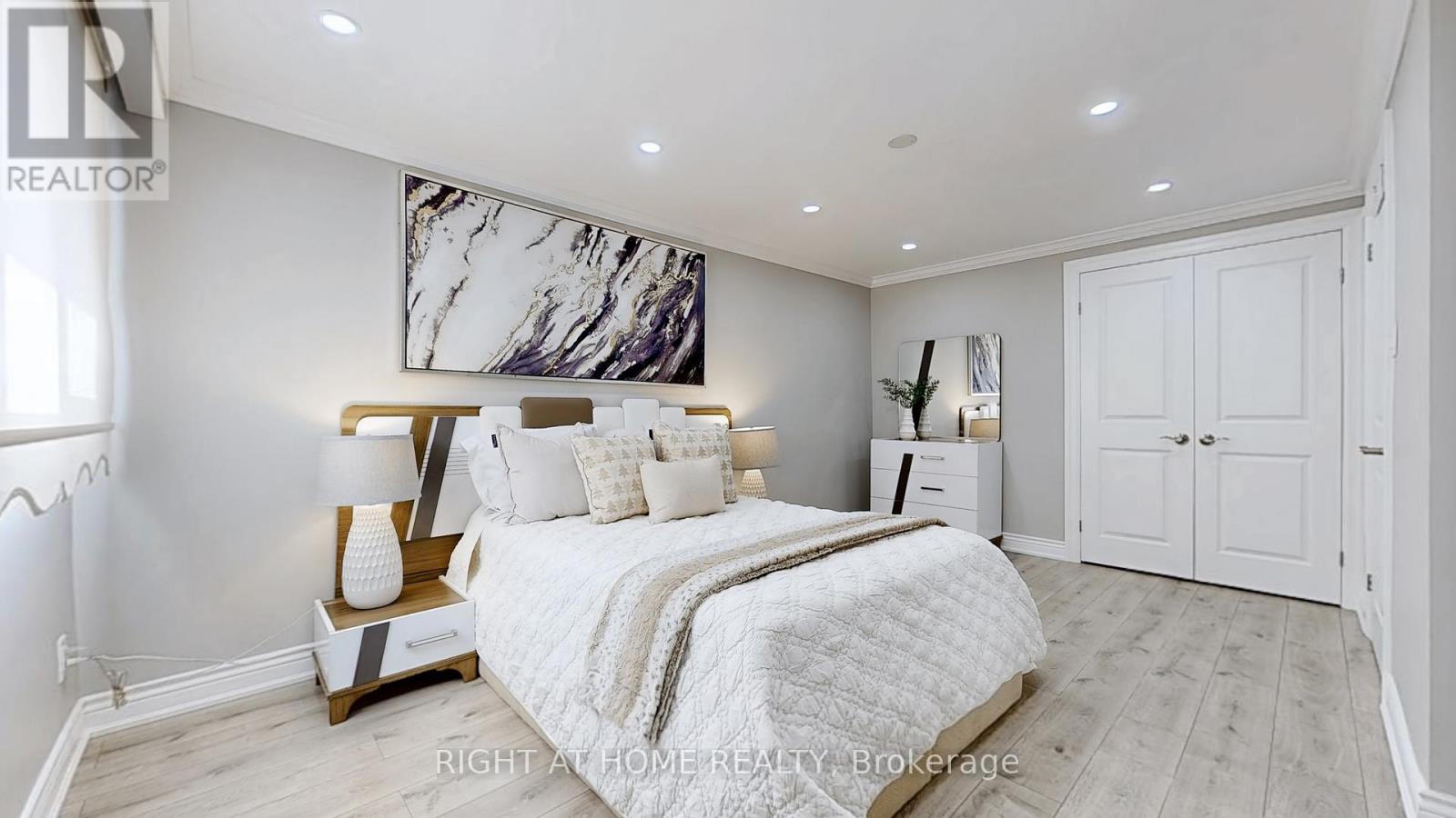12A KENMORE AVENUE - 17