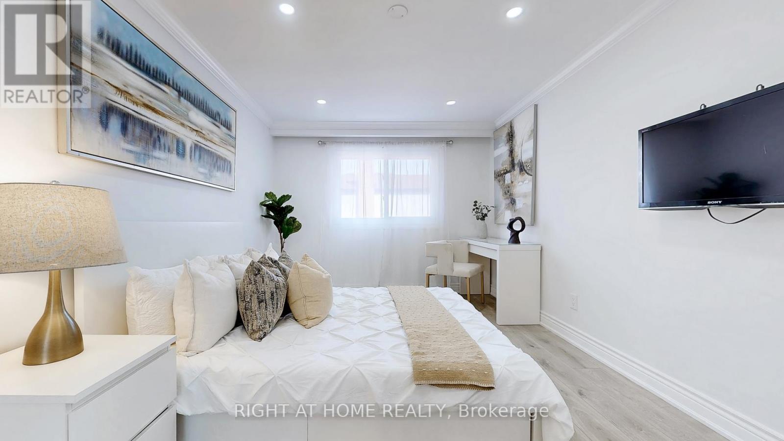 12A KENMORE AVENUE - 19
