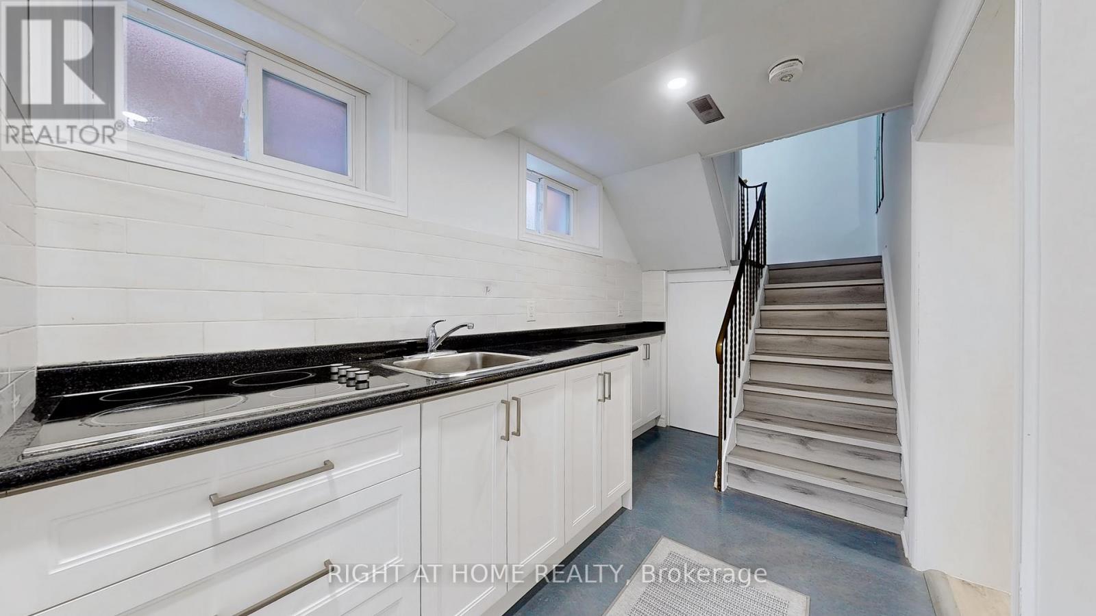 12A Kenmore Avenue, Toronto, ON photo 27