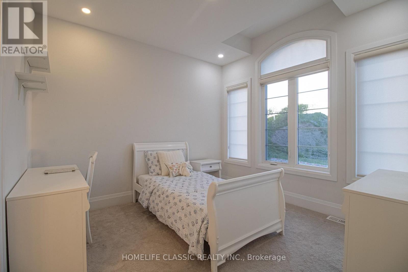 43 Longworth Avenue, Richmond Hill, ON photo 14