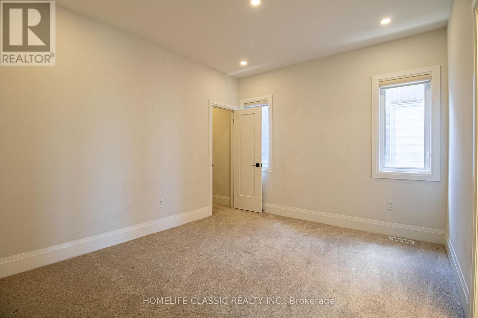 43 LONGWORTH AVENUE - 18