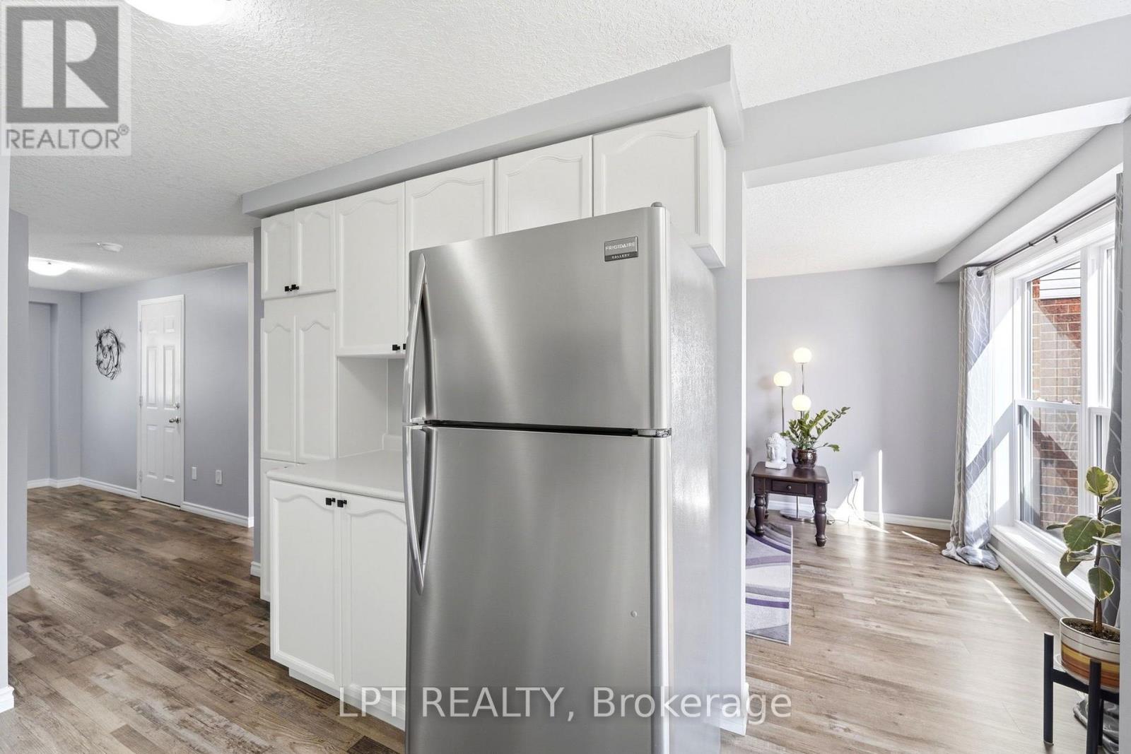 232 TAIT CRESCENT, Centre Wellington (Fergus) — photo 10