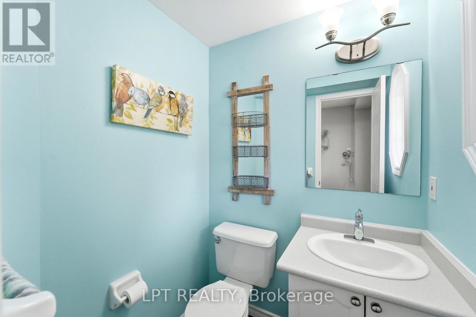 232 TAIT CRESCENT - 14