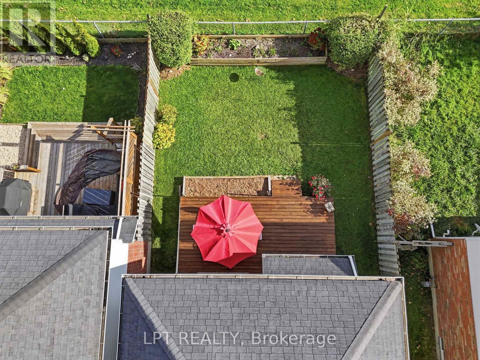 232 TAIT CRESCENT - 34