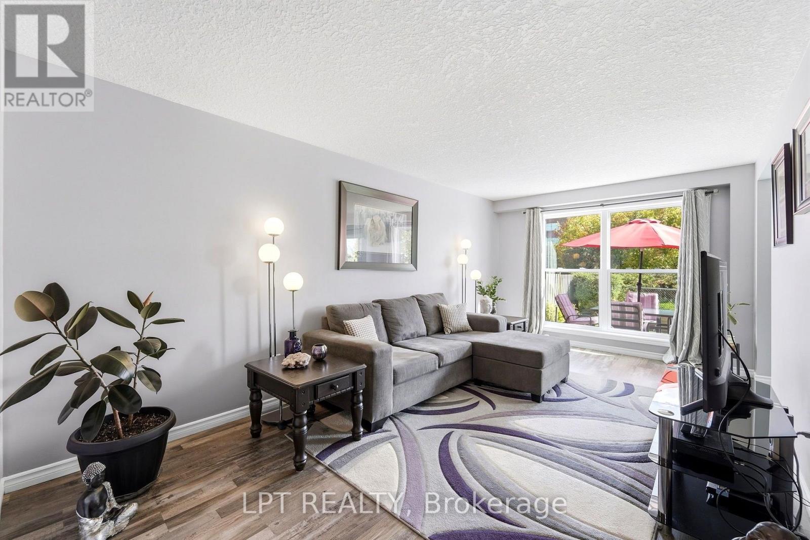 232 TAIT CRESCENT, Centre Wellington (Fergus) — photo 5
