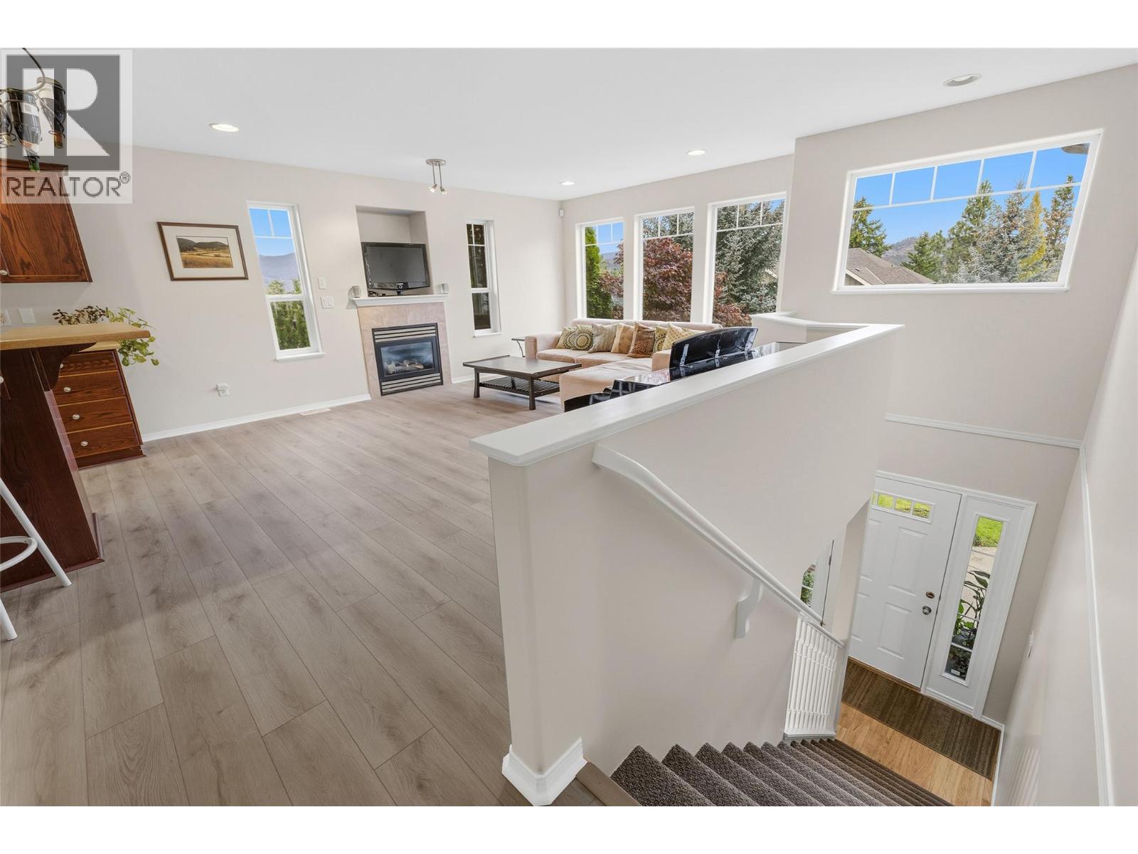 2145 Chilcotin Crescent - 27