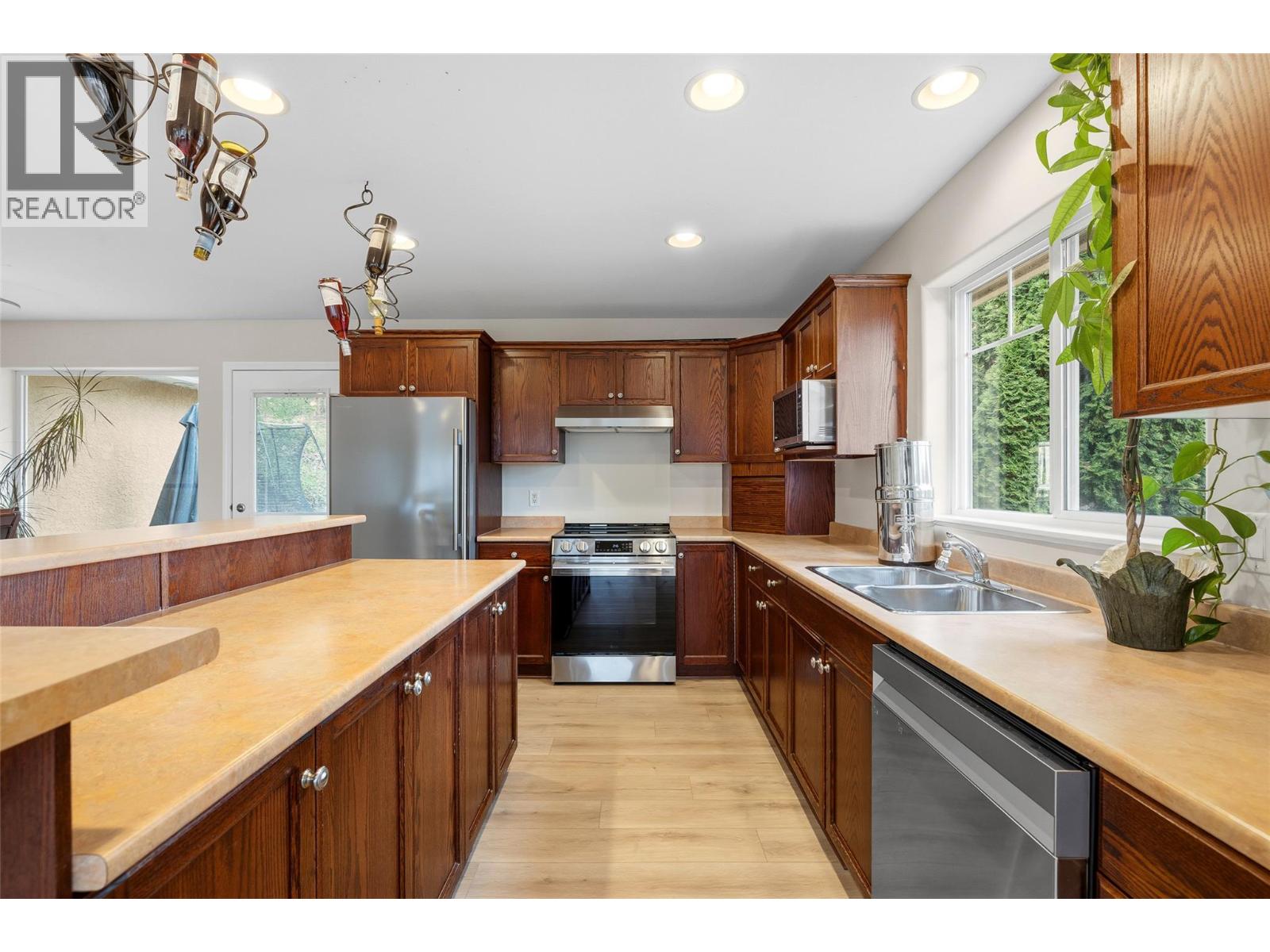 2145 Chilcotin Crescent - Image 7