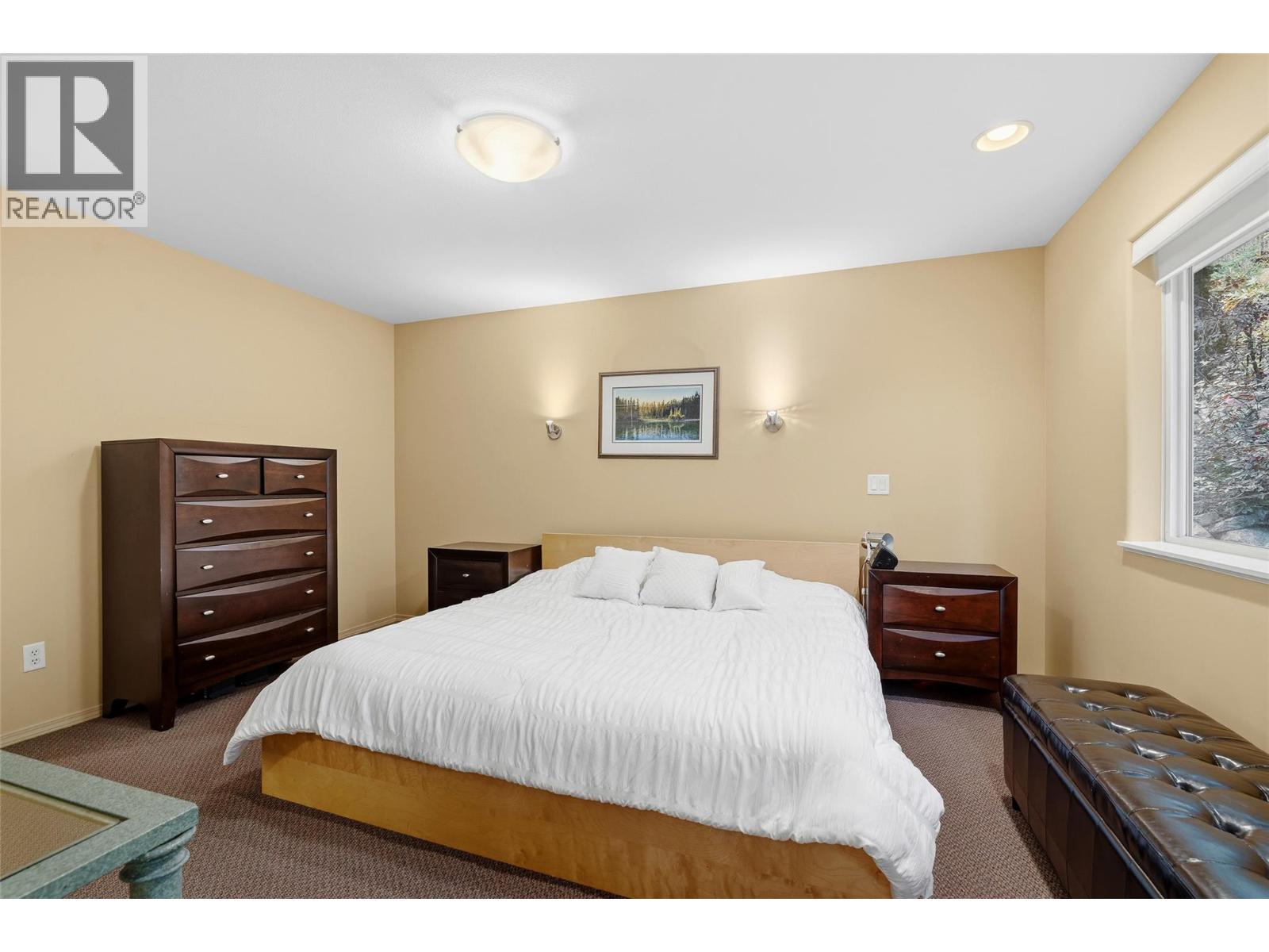 2145 Chilcotin Crescent - Image 20
