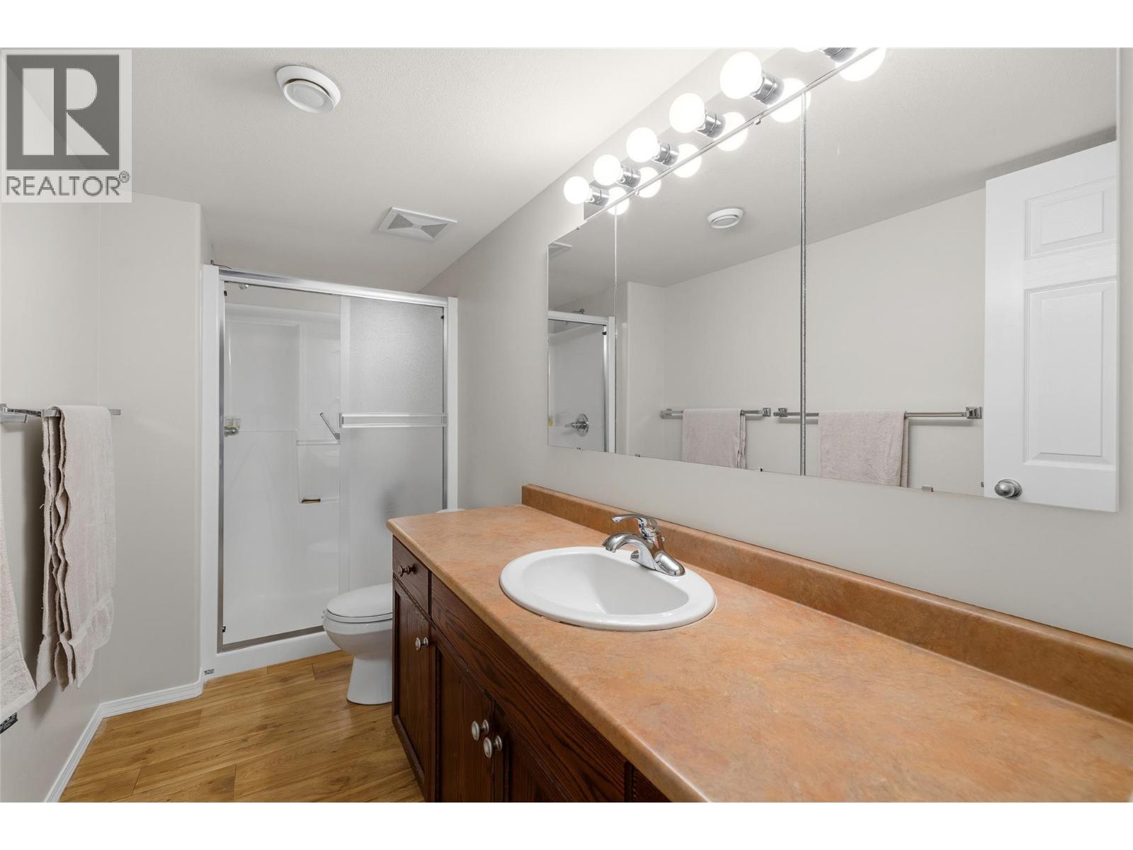 2145 Chilcotin Crescent - 31