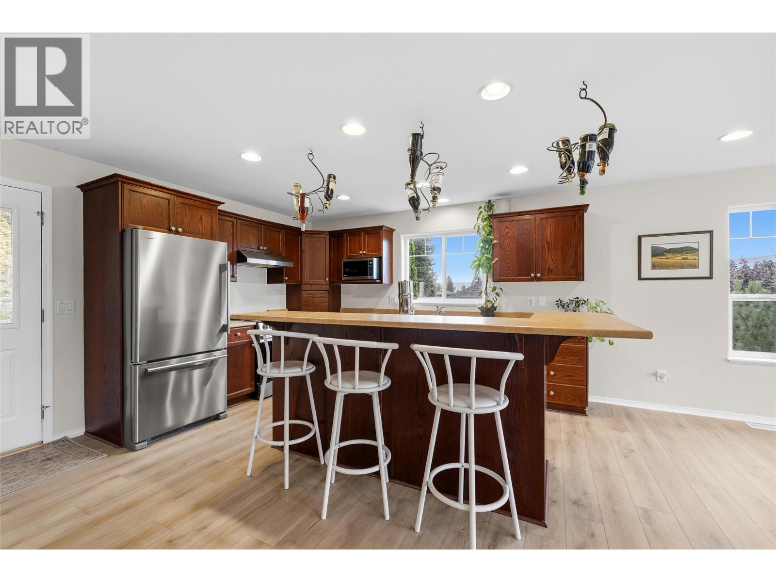 2145 Chilcotin Crescent - Image 6