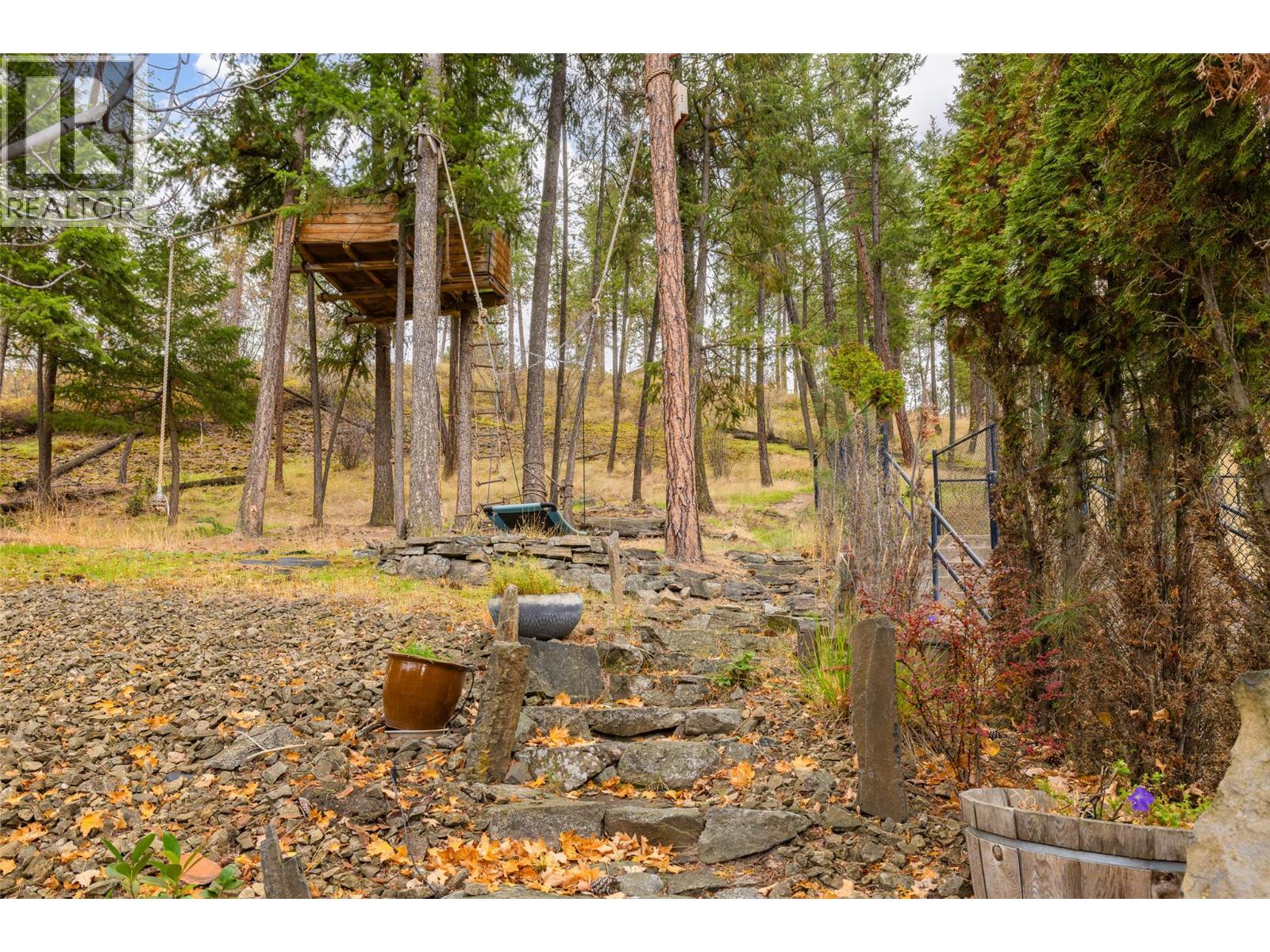2145 Chilcotin Crescent - Image 44