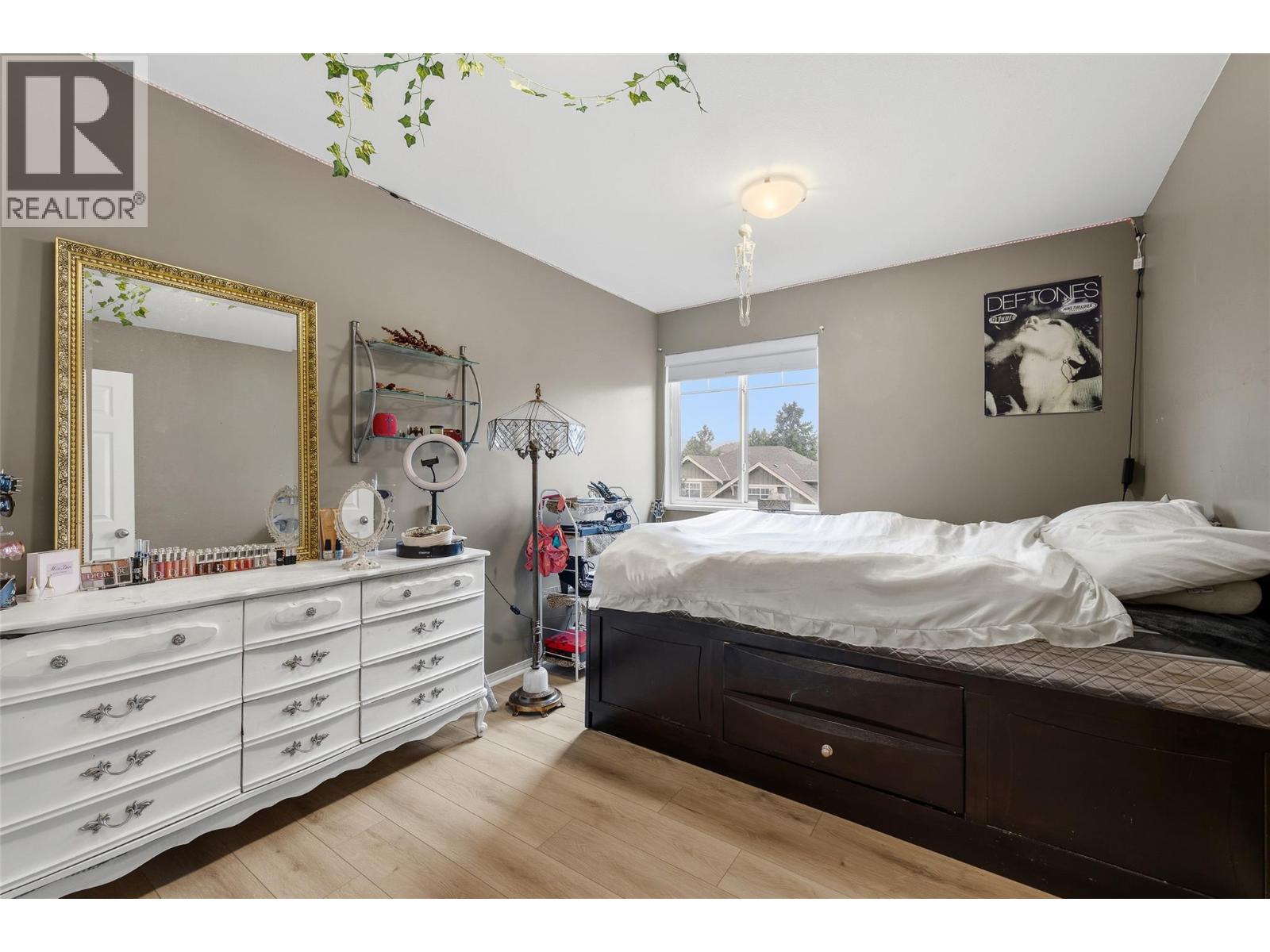2145 Chilcotin Crescent - Image 24