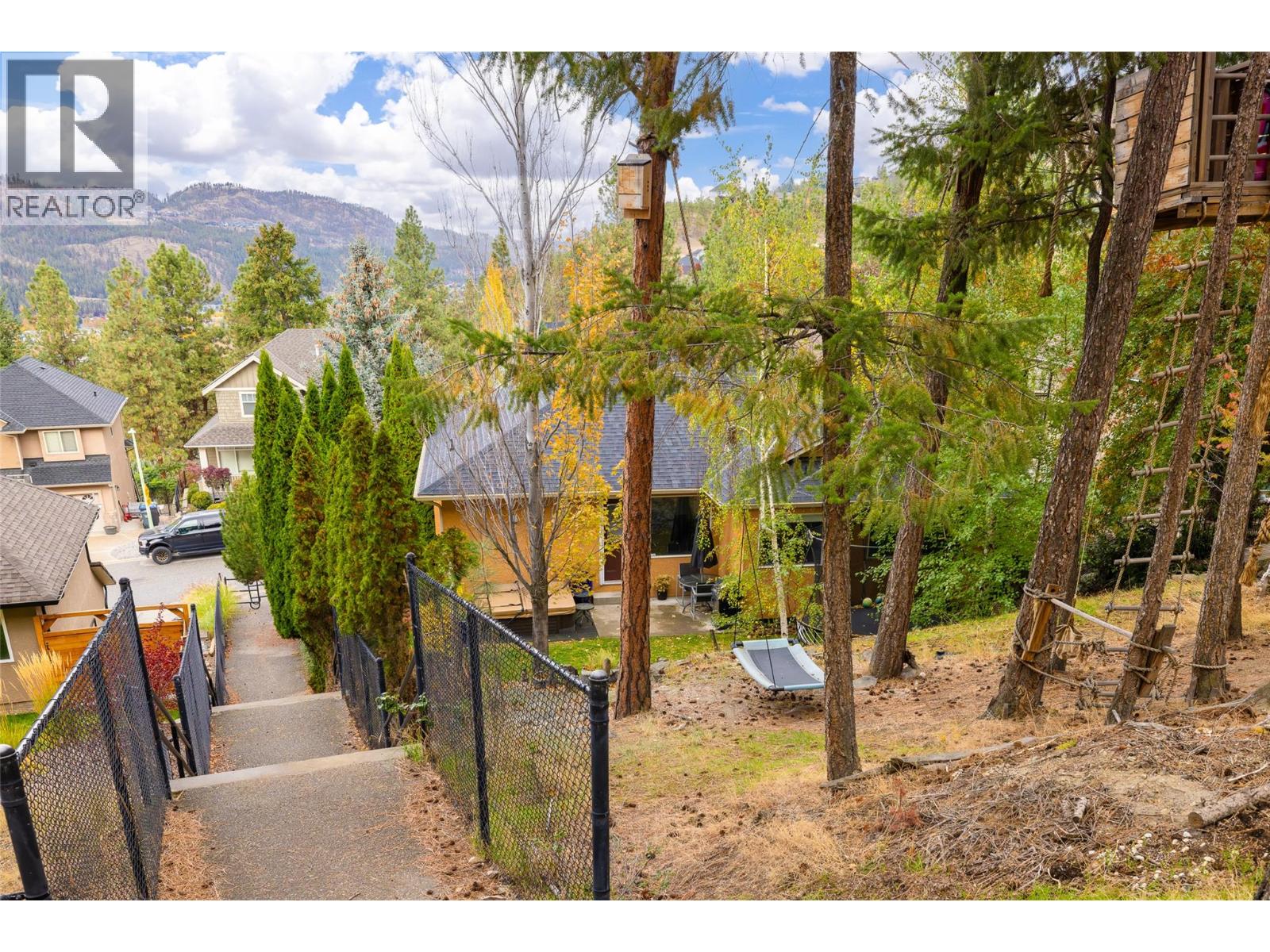 2145 Chilcotin Crescent - 46