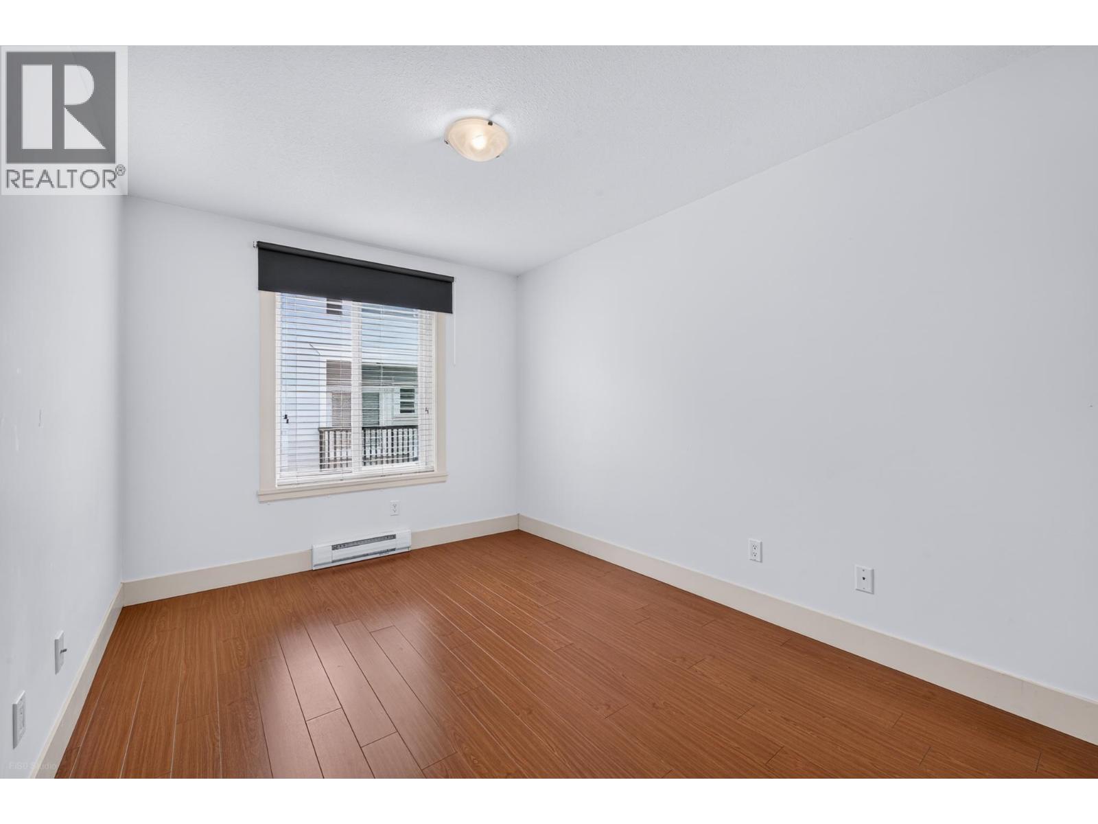 Photo of 12 7231 NO. 2 ROAD 21