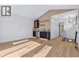 615 55 Avenue SW - photo 32