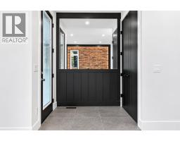 615 55 Avenue SW - photo 4