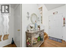 240 Shawinigan Drive SW - photo 4