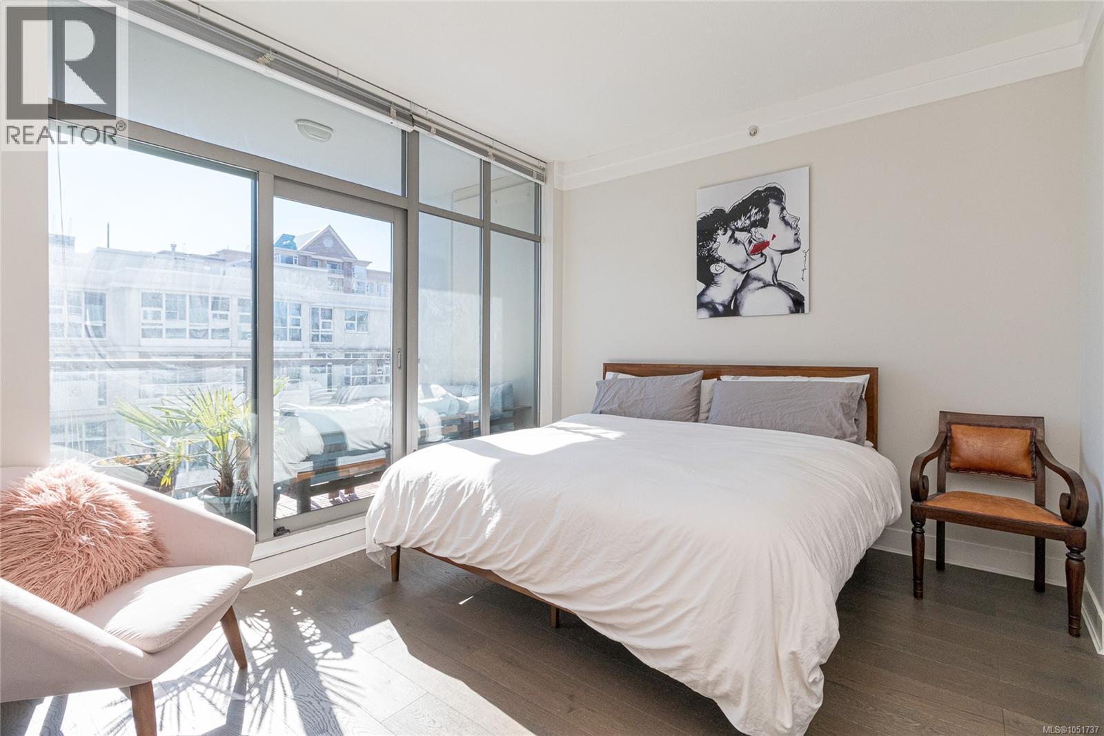 701 845 Yates Street, Victoria
