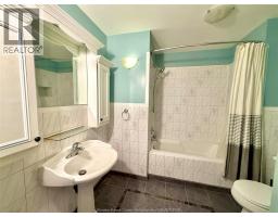 2360 Randolph, Windsor, ON N9E4A1 Photo 11