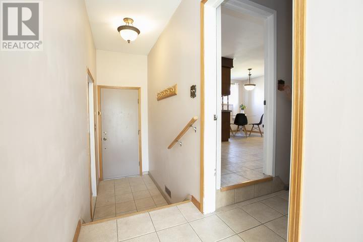 403 Sydenham Rd — photo 35