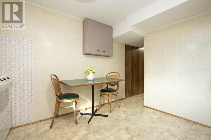 403 Sydenham Rd — photo 43