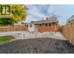 1049 Buckingham Road, Windsor, ON N8S2E2 Photo 32
