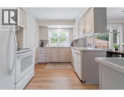 Primary Bedroom - 1049 Buckingham Road, Windsor, ON N8S2E2 Photo 12