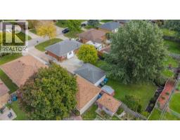 1049 Buckingham Road, Windsor, ON N8S2E2 Photo 49