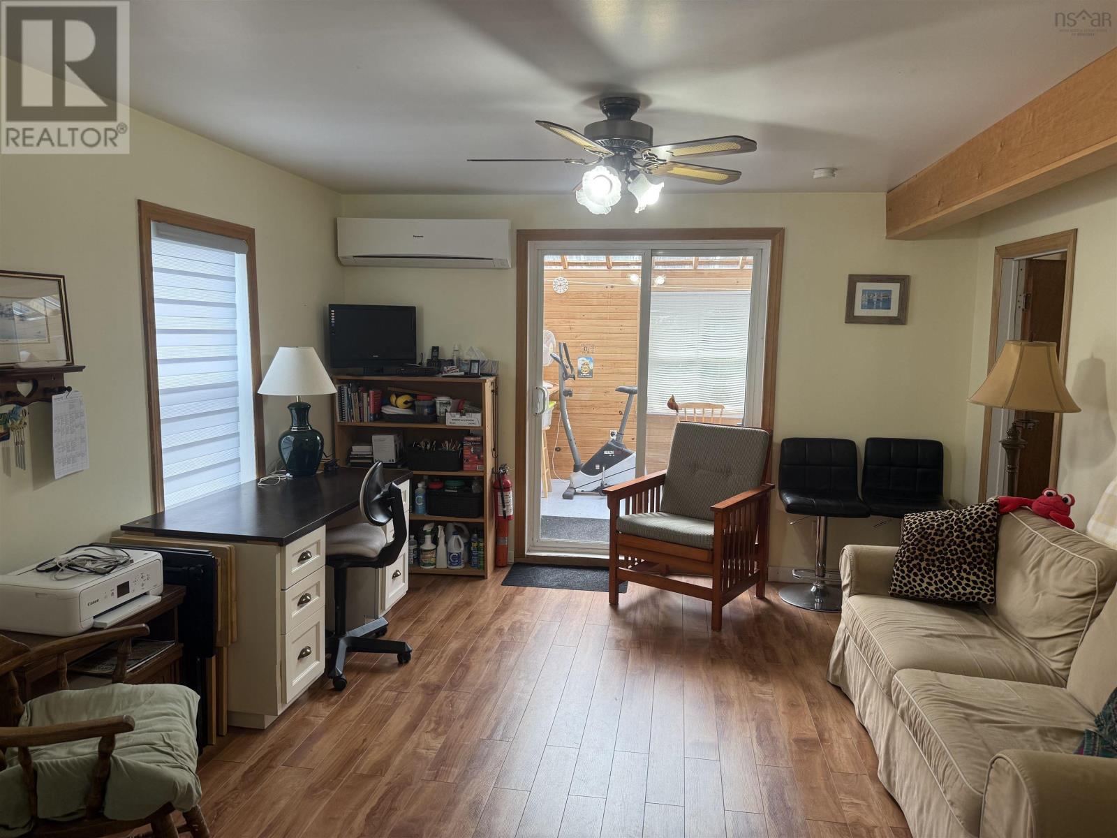 186 PORT BICKERTON VILLAGE Road - 15