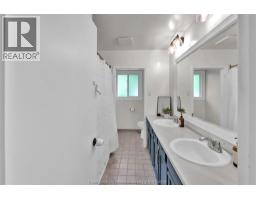 300 Indian Creek Road East, Chatham, ON N7M0M8 Photo 25