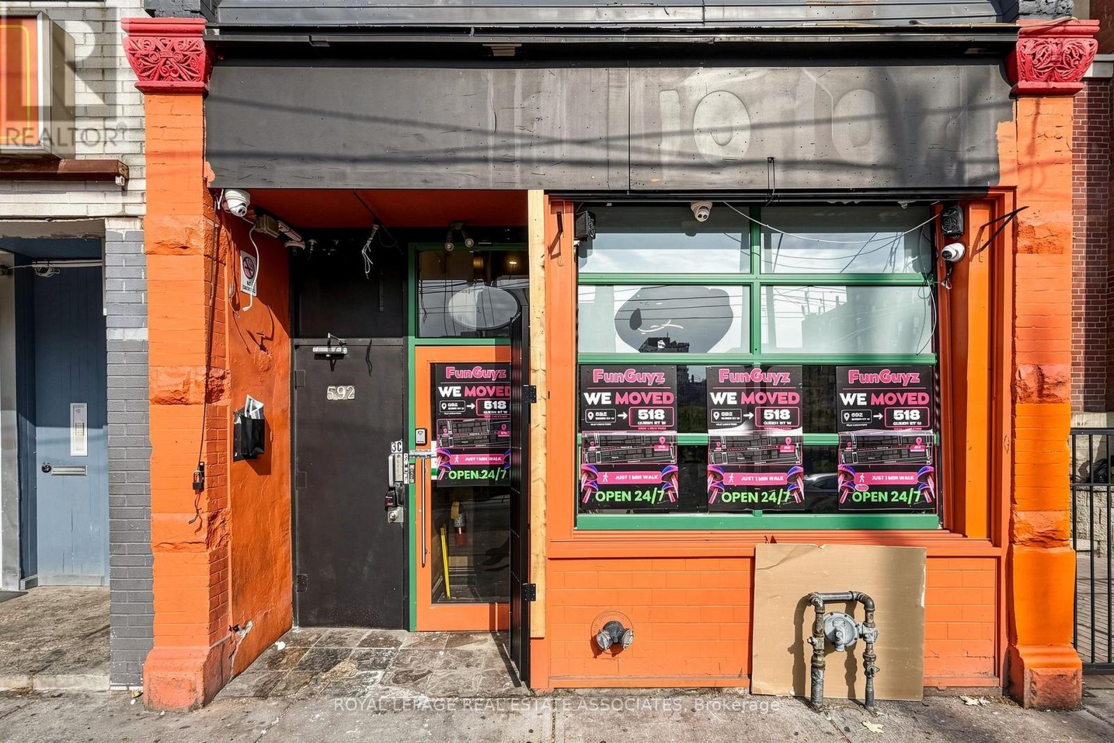 STOREFRONT - 592 QUEEN STREET W, Toronto (Trinity-Bellwoods) — photo 6