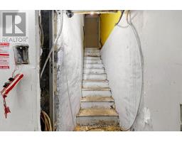 Rear - 592 Queen Street W, Toronto, ON M6J1E3 Photo 38