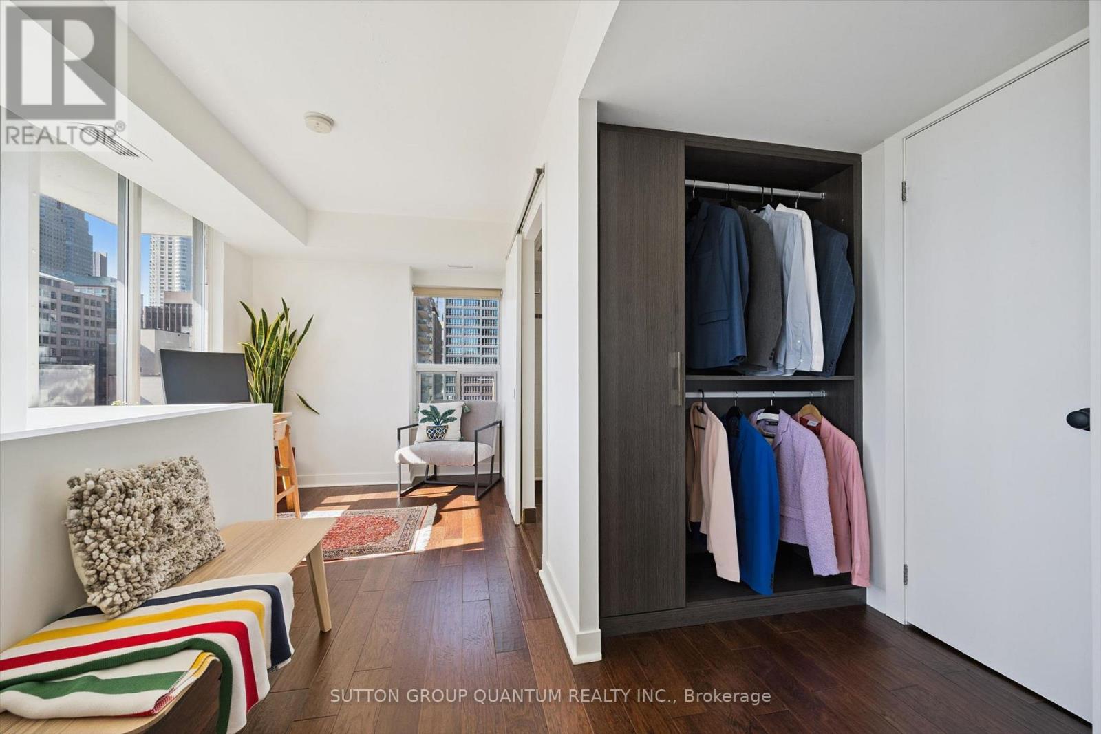 915- 77 Lombard Street, Toronto, ON photo 17