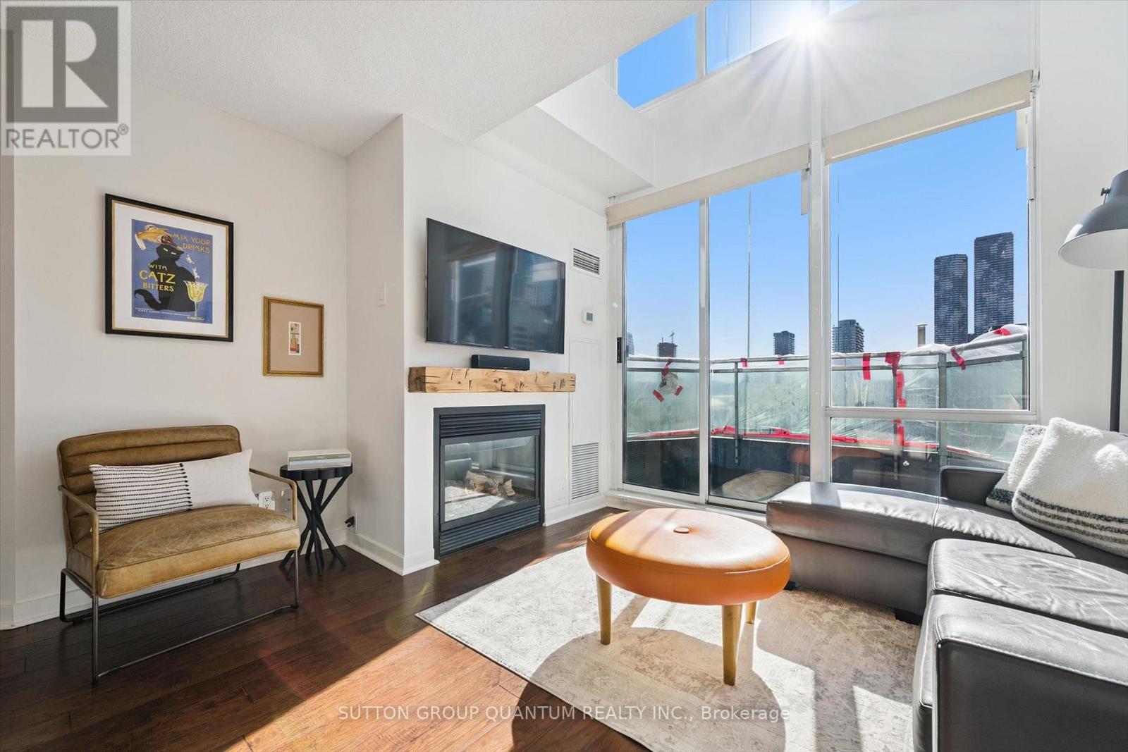 915- 77 Lombard Street, Toronto, ON photo 3