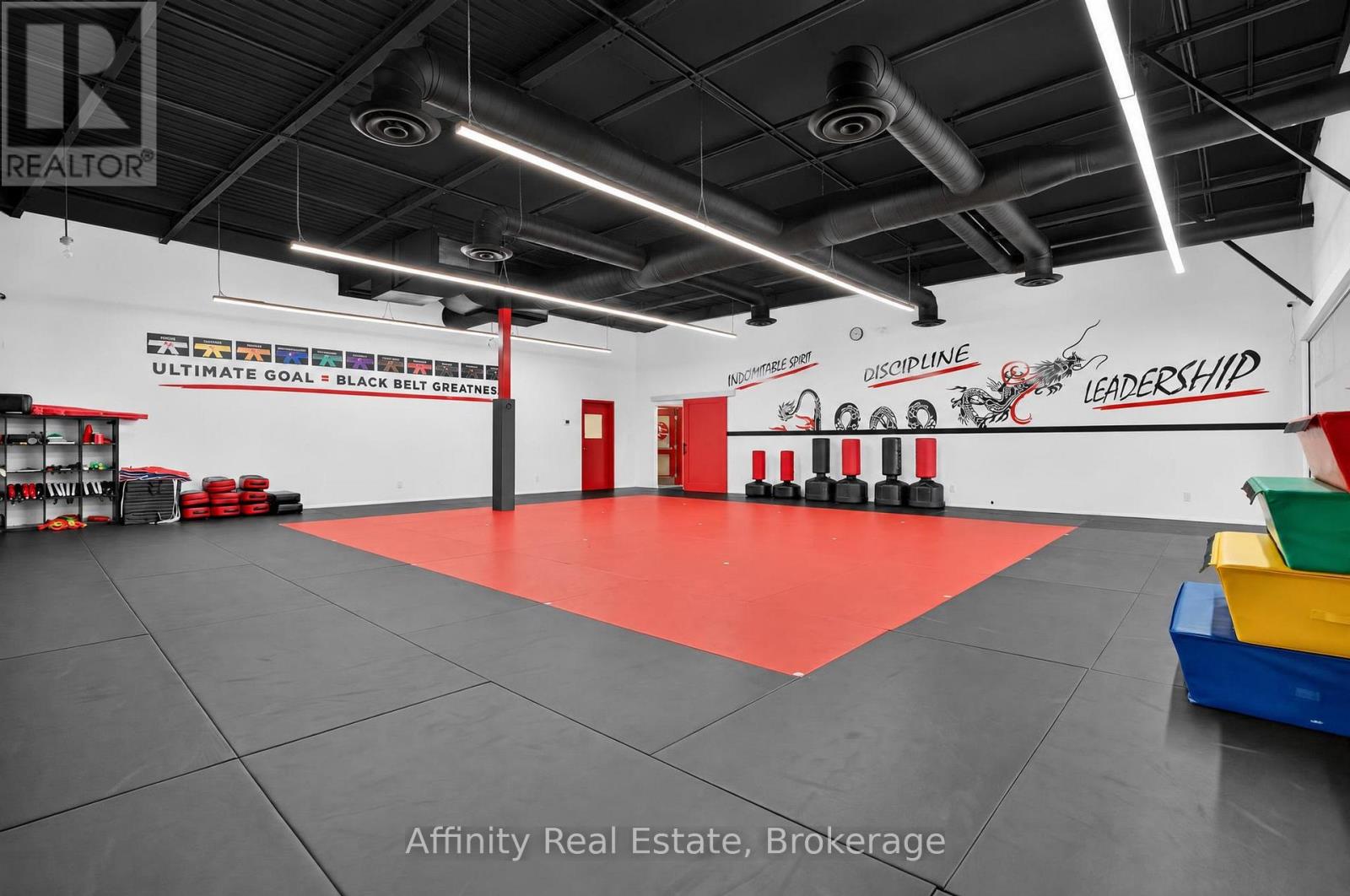 1200 Brant Street — photo 21