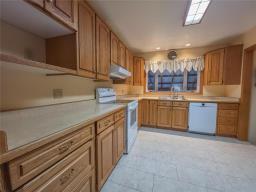 712 22nd Street, Brandon, MB R7B1S8 Photo 23