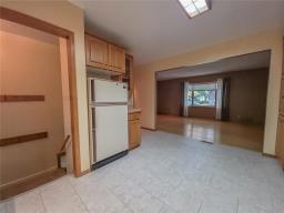 712 22nd Street, Brandon, MB R7B1S8 Photo 32