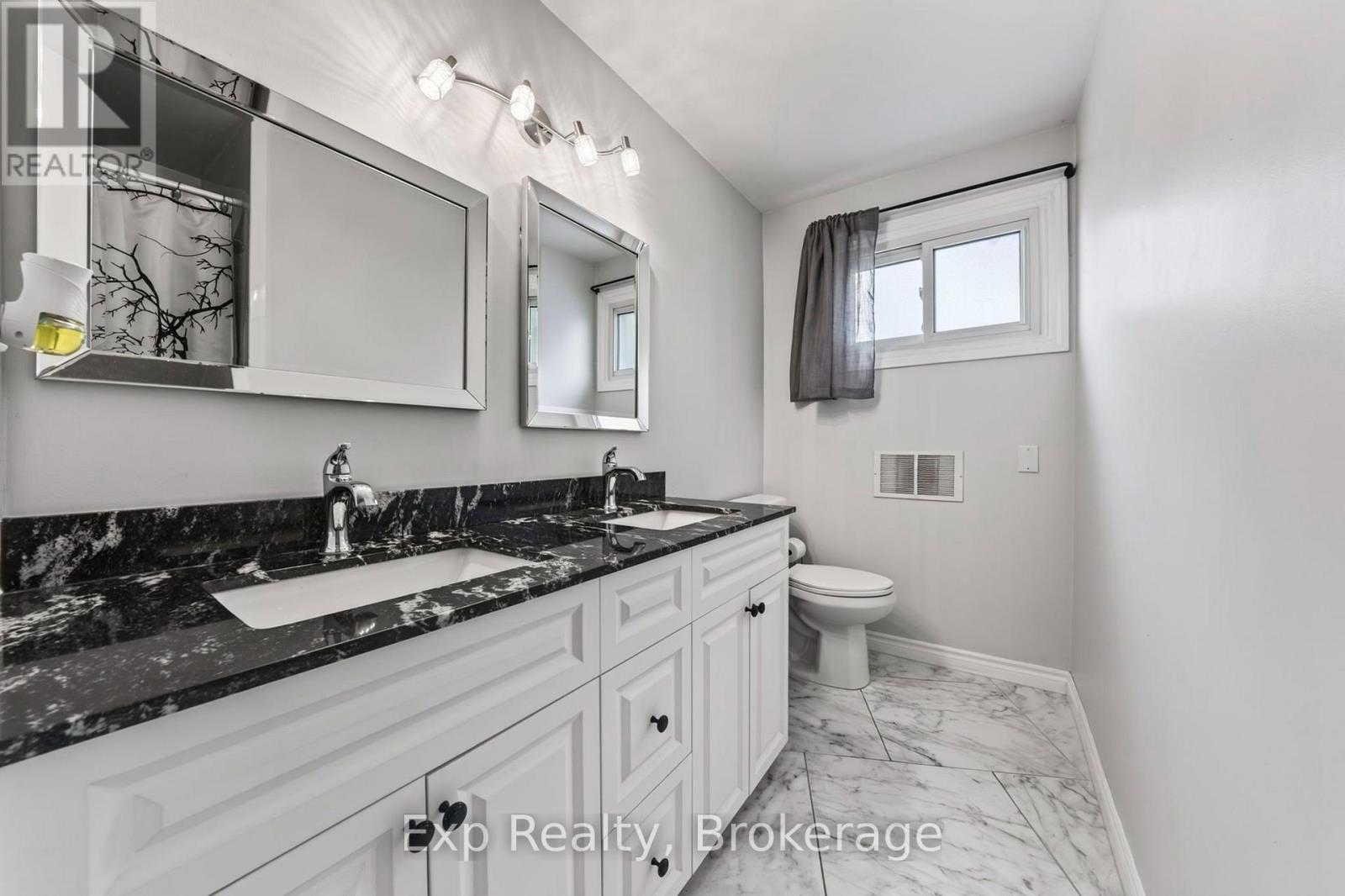20 WESTMOUNT COURT - 12
