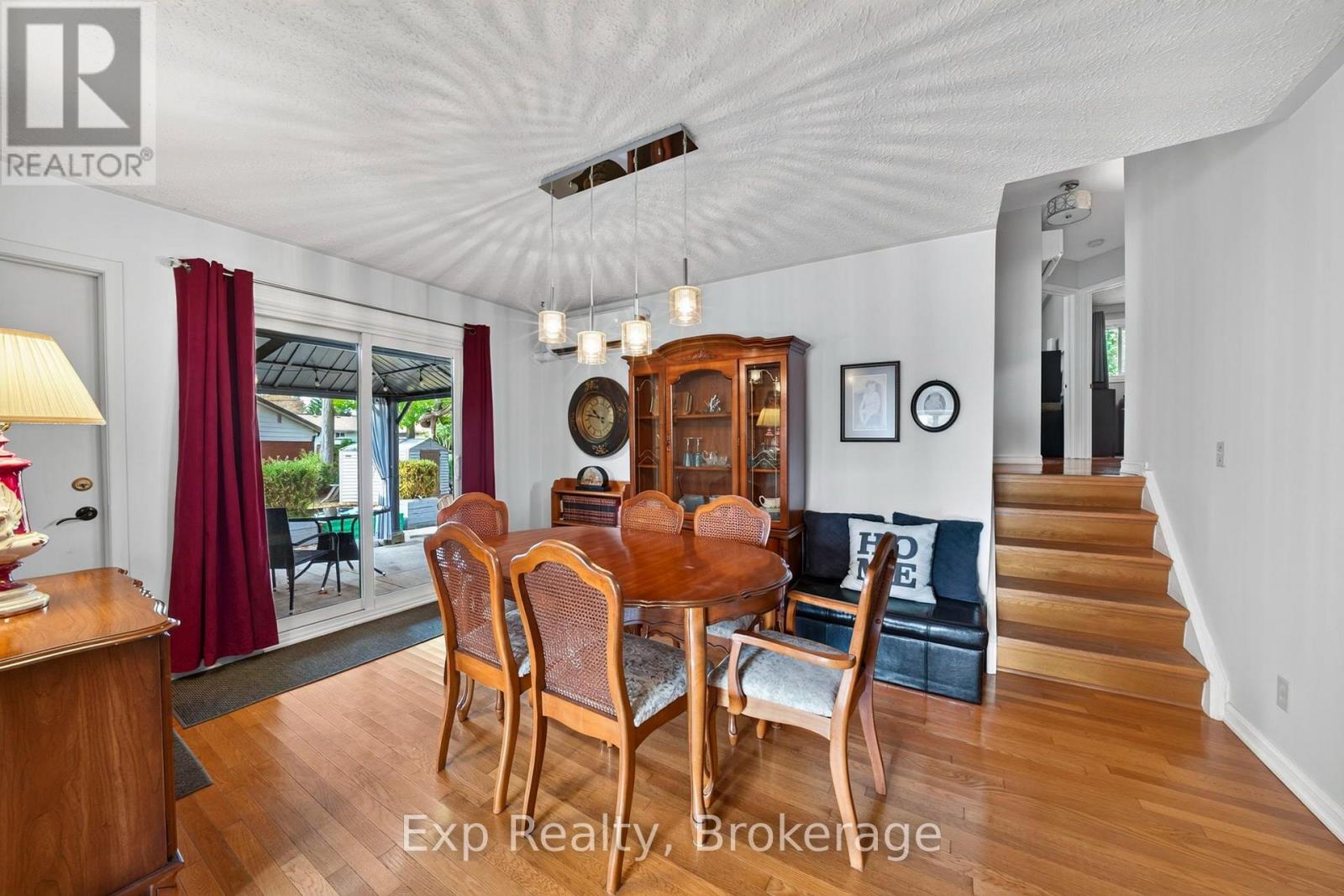 20 Westmount Court, Quinte West, ON photo 5