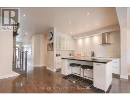 16 Denarius Crescent, Richmond Hill, ON L4E0Y9 Photo 8